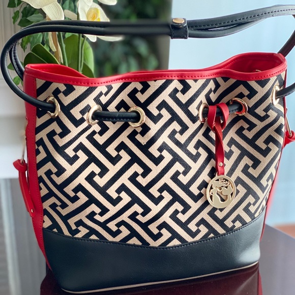 Handbags - Spartina black & cream Callahan bucket bag